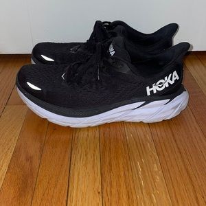Hoka Clifton 8’s